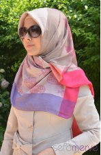 Gaye Eşarp