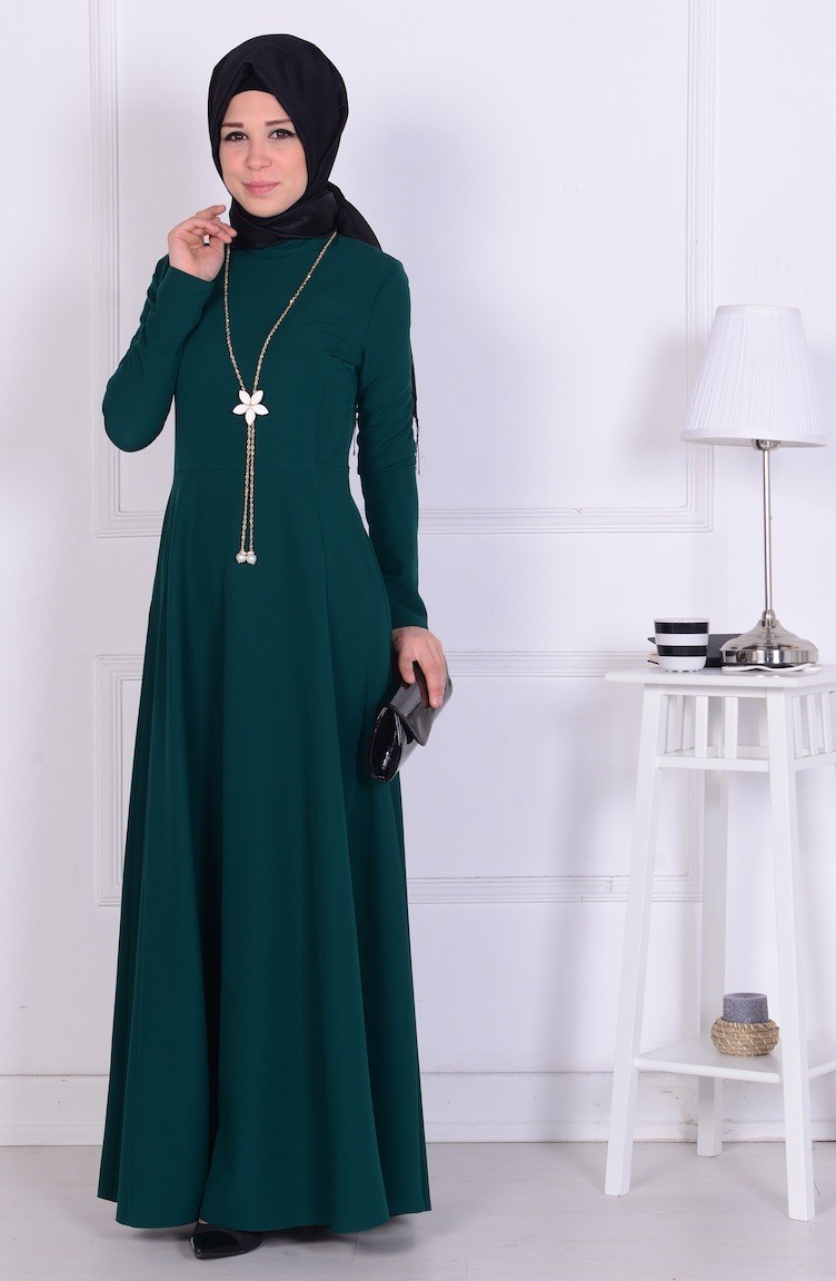 green emerald velvet dress Emerald Green Georgette Crepe Hijab | Hayah Al-Muslimah main image 0