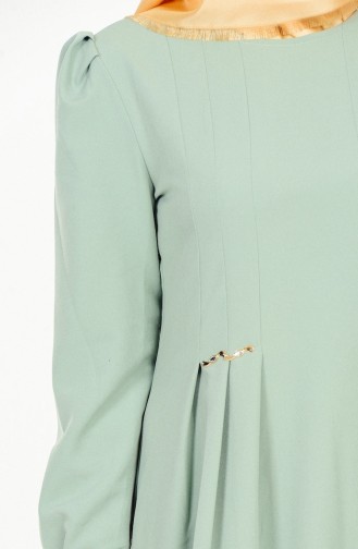 فستان أخضر مائي 1963-04