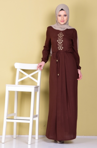 فستان من قماش الفيسكوز بنمط مطرز  1084-05