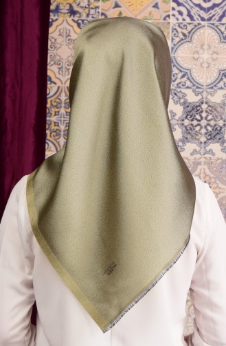 Light Green Snap-Fastener Scarf 09