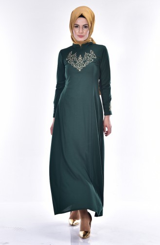Rundhalsausschnitt Kleid mit Stickerei 4401-05 Smaragdgrün 4401-05