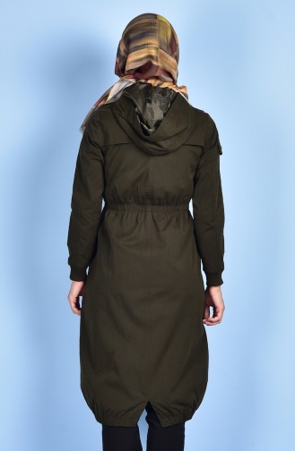 معطف موصول بقبعة بتصميم مزموم عند الخصر 7008-04