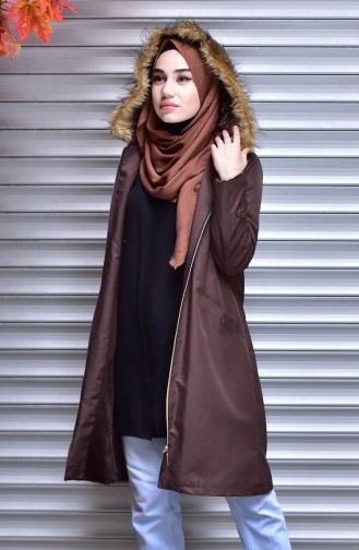 Brown Raincoat 1800-01