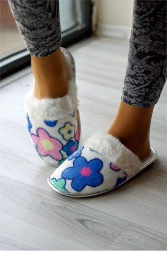  Woman home slippers 8KISA0211263