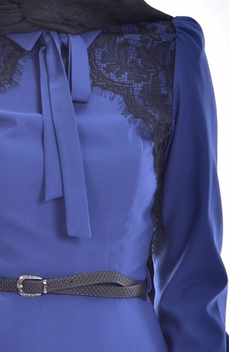 فستان بتصميم حزام للخصر مُزين بالدانتيل 0570-02 لون نيلي 0570-02