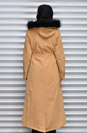 شوكران معطف طويل بتصميم موصول بقبعة مُزين بالفرو  35766-06 لون عسلي فاتح 35766-06