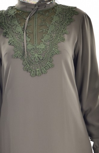 فستان بتصميم سادة و تفاصيل من الدانتيل  5010-03