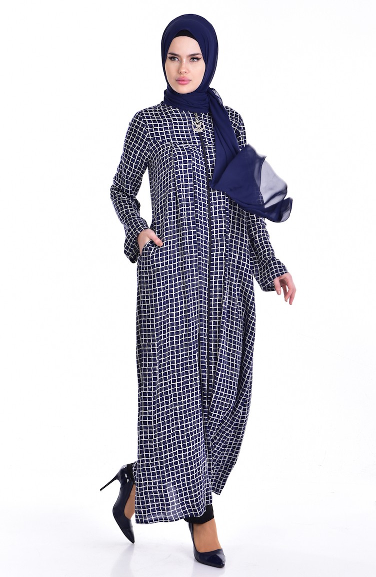 checkered abaya