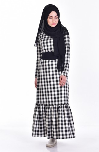 Kariertes Kleid mit Gürtel 3010-02 Schwarz Weiß 3010-02