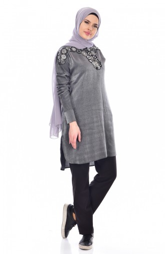 Gray Tuniek 2021-06