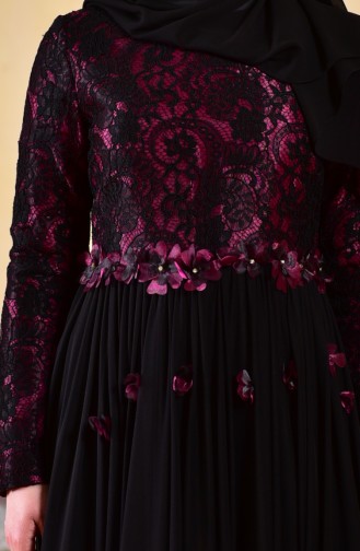فستان يتميز بتفاصيل من الدانتيل مزين بالورد 1713204-01