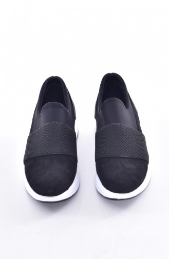 حذاء بتصميم مميز مع تفاصيل لامعة 50212-04