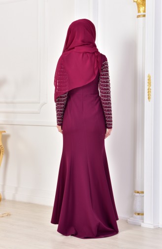 فستان سهرة يتميز بتفاصيل من الؤلؤ 6047-01 لون ارجواني 6047-01