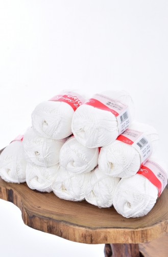 White Knitting Yarn 0336-0000
