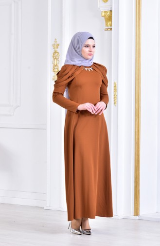 فستان سهرة بتصميم مُزين بقلادة 4463-03 لون عسلي 4463-03