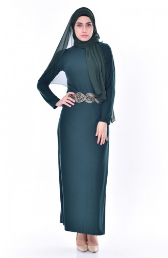 فستان يتميز بتفاصيل من الدانتيل 4455-06 لون اخضر زُمردي 4455-06