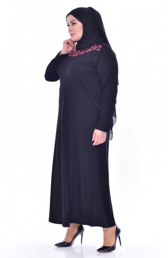 فستان بتفاصيل من الدانتيل بمقاسات كبيرة 4860-04 لون أسود 4860-04