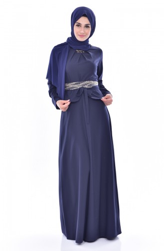 Kleid mit Brosche 2236-01 Dunkelblau 2236-01