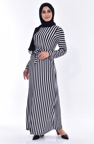 Gestreiftes Kleid mit Gürtel 7282-01 Schwarz Weiß 7282-01