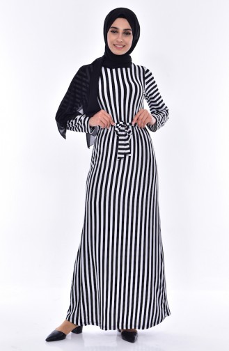 Gestreiftes Kleid mit Gürtel 7282-01 Schwarz Weiß 7282-01