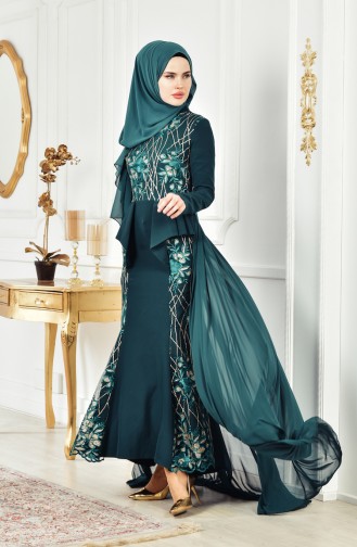 فستان يتميز بتفاصيل من الترتر 6353-04 لون اخضر زُمردي 6353-04