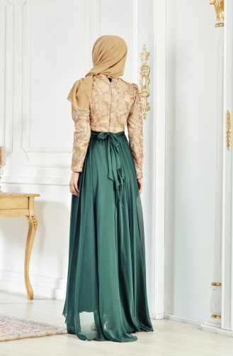 فستان سهرة بتصميم حزام للخصر مُزين بالترتر1102-01لون اخضر زُمردي وذهبي 1102-01