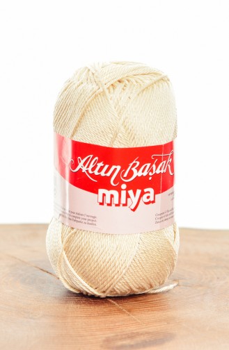 Beige Knitting Yarn 0336-0009