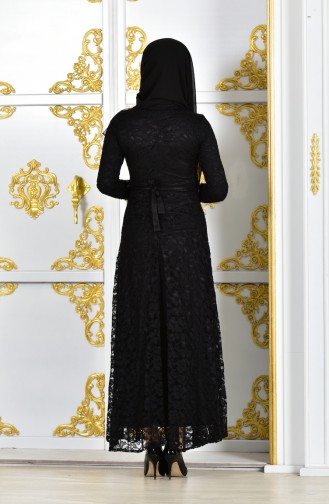 فستان سهرة بتصميم من الدانتيل مُزين بالؤلؤ 1009-04 لون اسود 1009-04
