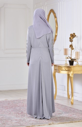 فستان سهرة يتميز تفاصيل من الؤلؤ 6100-01 لون رمادي 6100-01