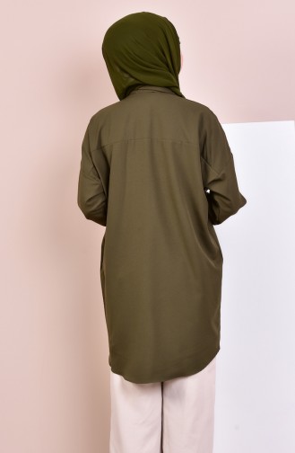 قميص غير متماثل الطول بتصميم أزرار 61040-02 لون أخضر كاكي 61040-02