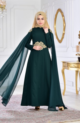 بورون فستان سهرة يتميز تفاصيل من الؤلؤ 81604-06 لون اخضر زُمردي 81604-06