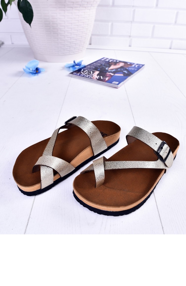 Des claquettes outlet pour femme