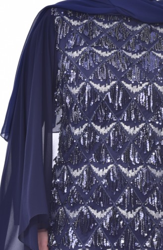 فستان يتميز بتفاصيل من الترتر بمقاسات كبيرة 6173-01 لون كحلي 6173-01