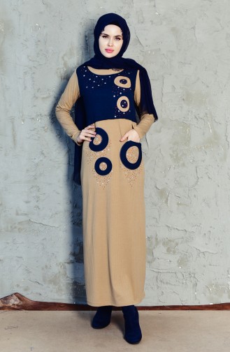 فستان بتصميم مُطبع باحجار لامعة 99165-06 لون بُني مائل للرمادي 99165-06