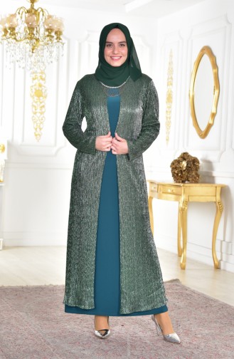 فستان بتصميم مُزين بقلادة بمقاسات واسعة 1061-03 لون أخضر زمردي 1061-03