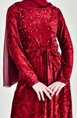 فستان مخمل يتميز بتفاصيل من الؤلؤ 3032-03 لون خمري 3032-03