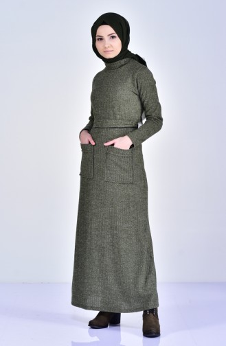 فستان تريكو بتصميم ياقة بولو 1702-03 لون اخضر كاكي 1702-03