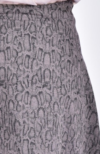 وايت بيرد تنورة بتصميم مُطبع 8903-03 لون بُني مائل للرمادي 8903-03