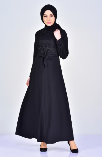 فستان بتصميم حزام خصرمُزين بالدانتيل 5013-03 لون أسود 5013-03