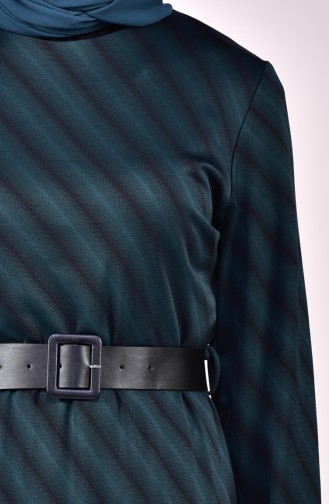 دلبر فستان بتصميم حزام للخصر 7125-02 لون اخضر زُمردي 7125-02