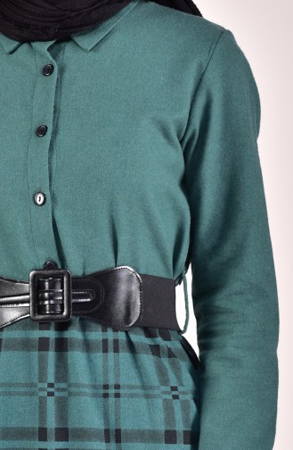 واي إن إس فستان بتصميم حزام للخصر 4045-05 لون اخضر زُمردي 4045-05