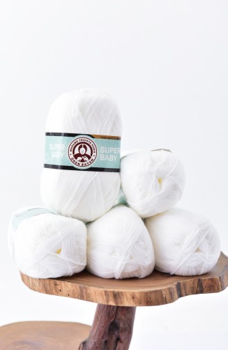White Knitting Yarn 1758-111