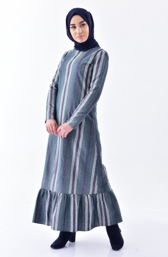 فستان بتصميم مُخطط مُزين بالكشكش 7231-01 لون اخضر 7231-01