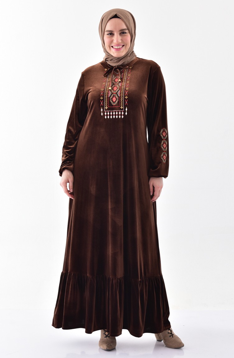 فستان مخمل بتفاصيل مُطرزة 2073-04 لون بُني 2073-04
