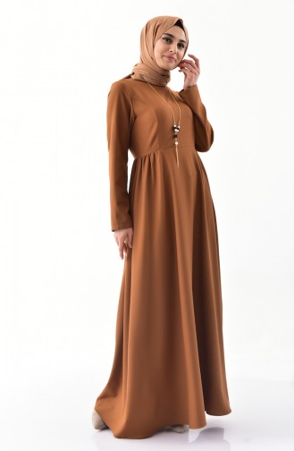 فستان بتصميم مُزين بقلادة 4517-04 لون عسلي 4517-04