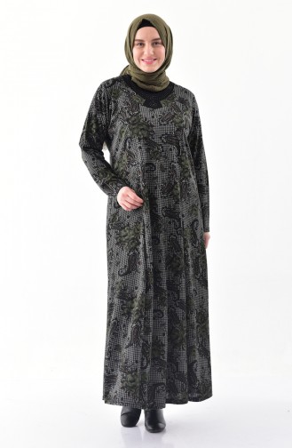 فستان بتصميم مُطبع بأحجار لامعة و بمقاسات كبيرة  4843 A-03 لون أسود و أخضر كاكي 4843A-03