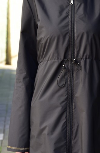 معطف واقي من المطر بتصميم موصول بقبعة وحقيبة  6812-01 لون أسود وأخضر كاكي 6812-01