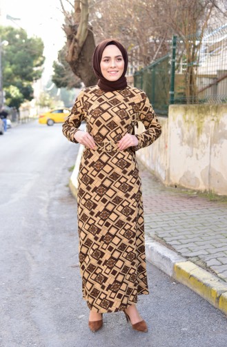 دلبر  فستان مُطبع بتصميم حزام للخصر 9036-03 لون أصفر داكن وبني 9036-03