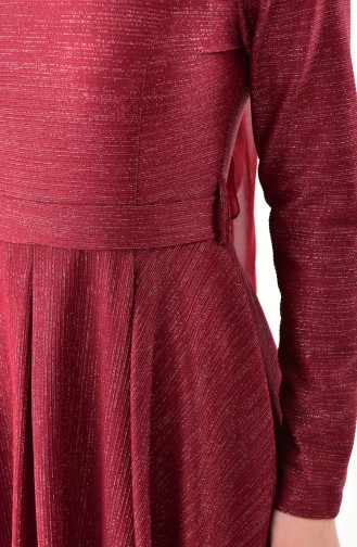 Silbriges asymmetrisches Kleid mit Gürtel 4266-01 Weinrot 4266-01